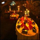 eventlokal speziell h�hlenraclette h�hlenapero